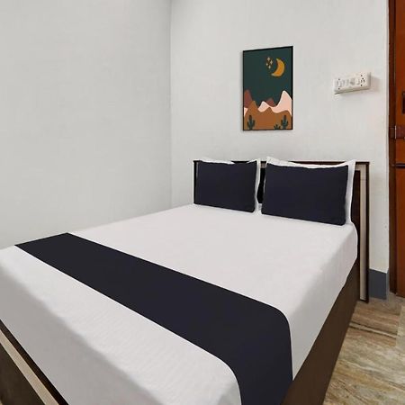Queen D Tower - By Grands Inn Hospitality Tallākulam Esterno foto